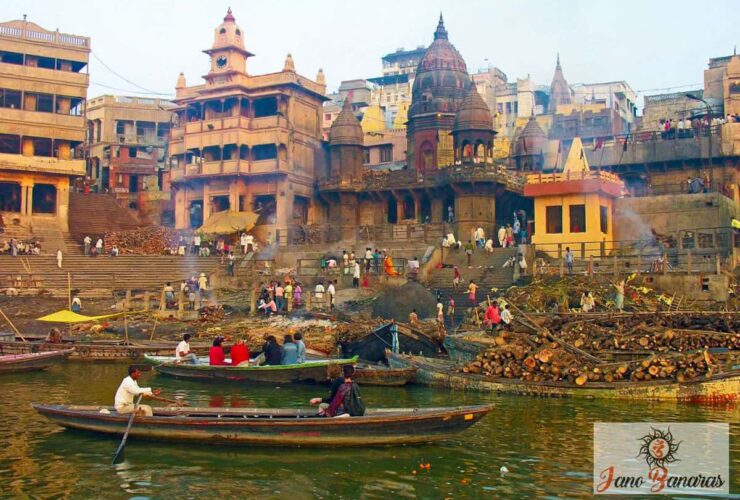 Know the truth of your life in the Manikarnika Ghat
